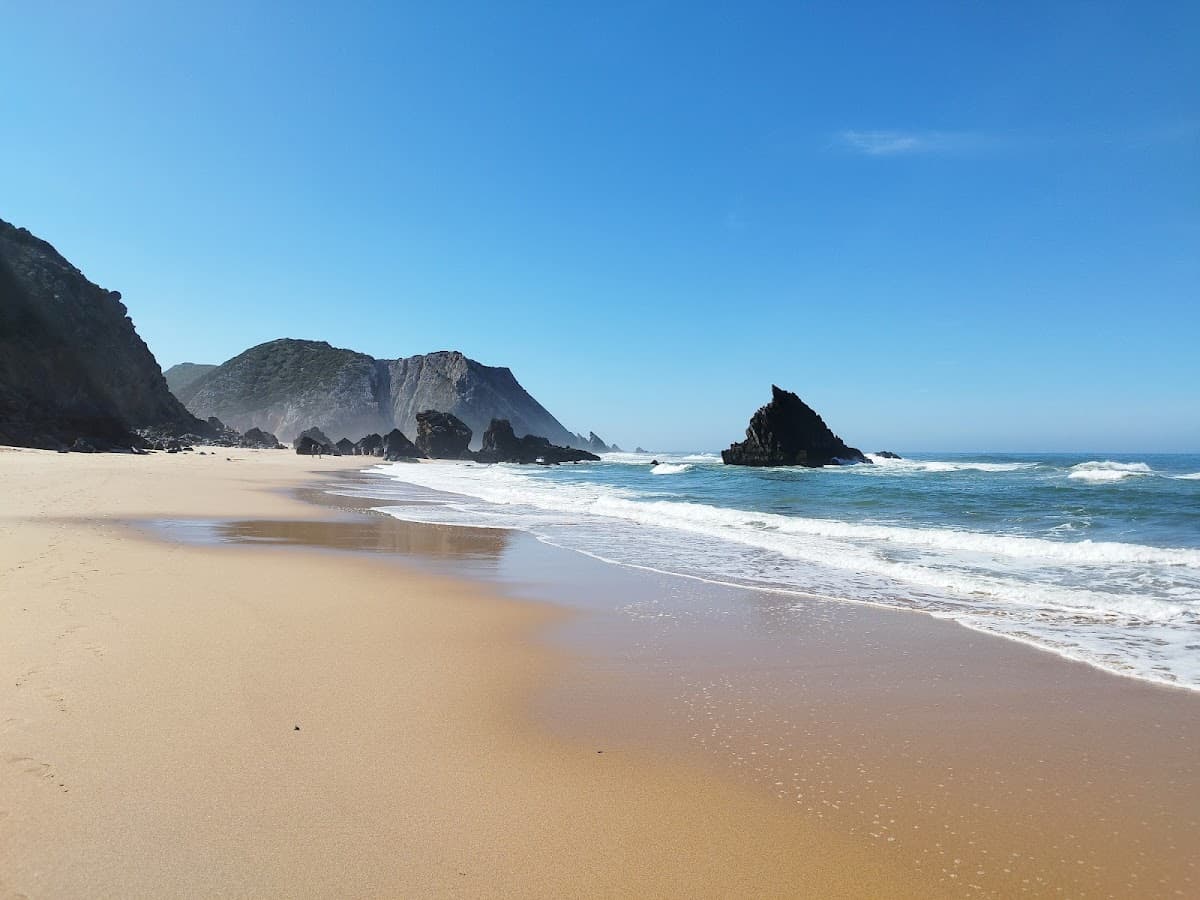 Praia da Adraga — foto 1