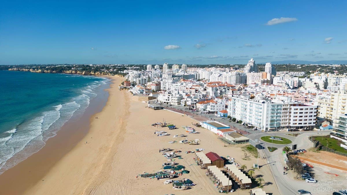 Praia da Armação de Pêra — foto 1