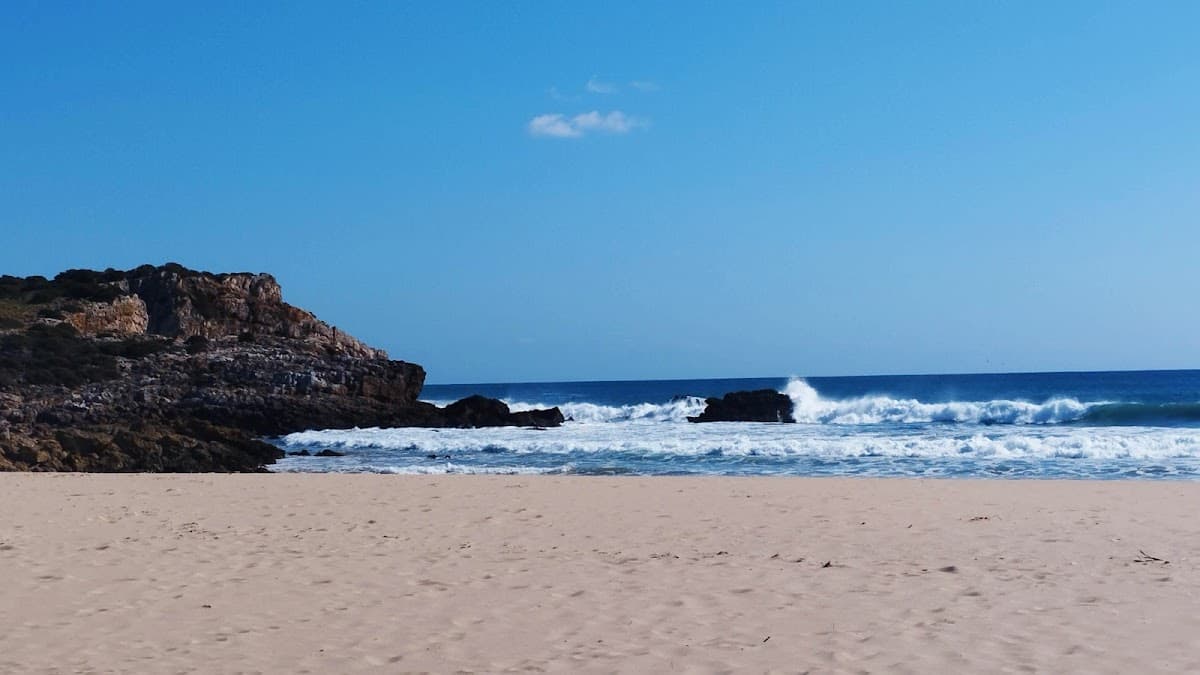 Praia da Ingrina — foto 4