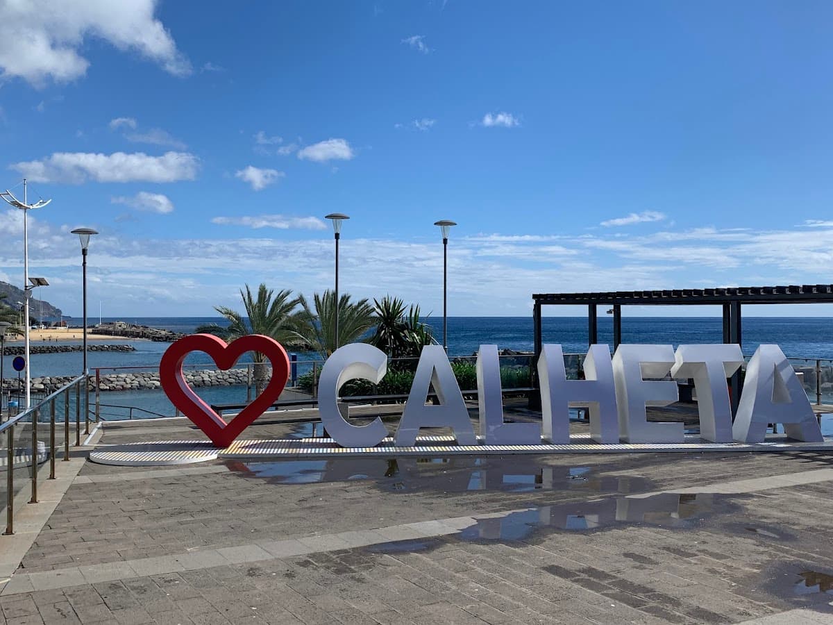Praia da Calheta — foto 3
