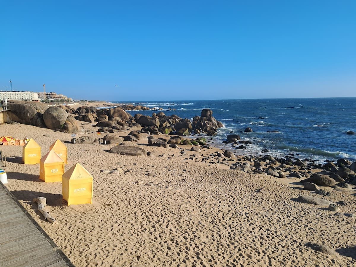 Praia de Lavadores — foto 3