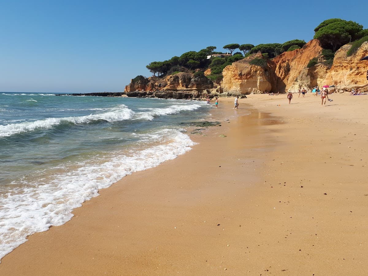 Praia de Olhos de Água — foto 2