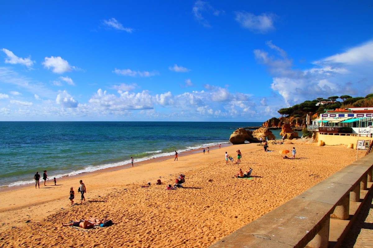 Praia de Olhos de Água — foto 3