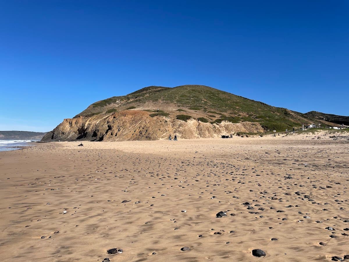 Praia de Vale Figueiras — foto 2