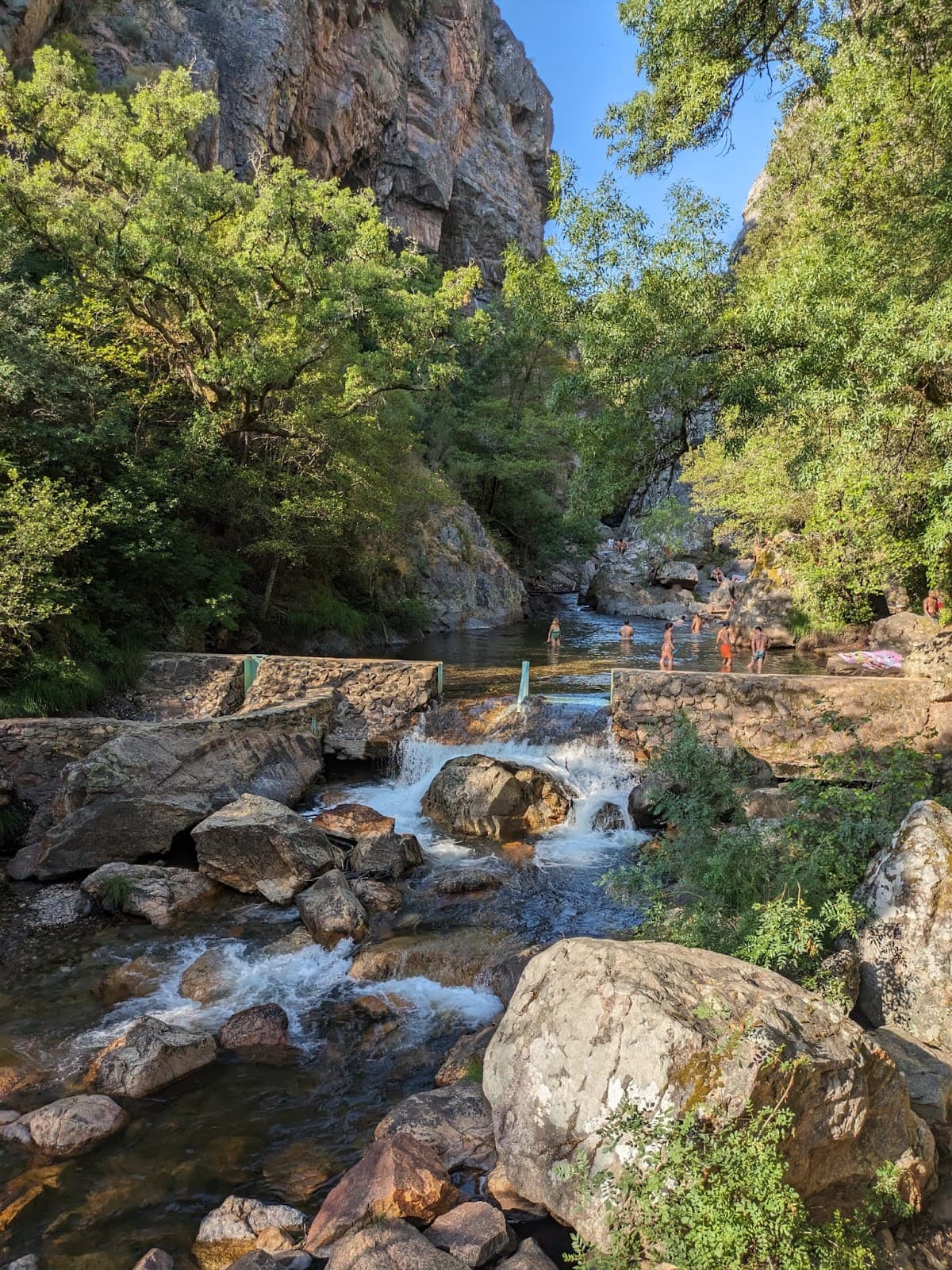 Praia Fluvial de Figueiró dos Vinhos — foto 1