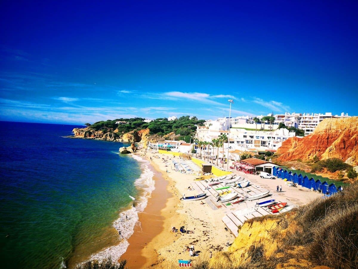 Praia de Olhos de Água