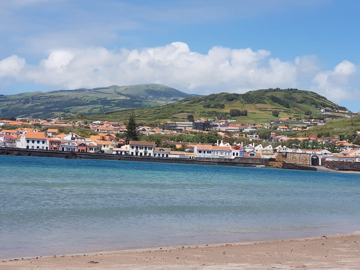 Praia de Porto Pim — foto 2
