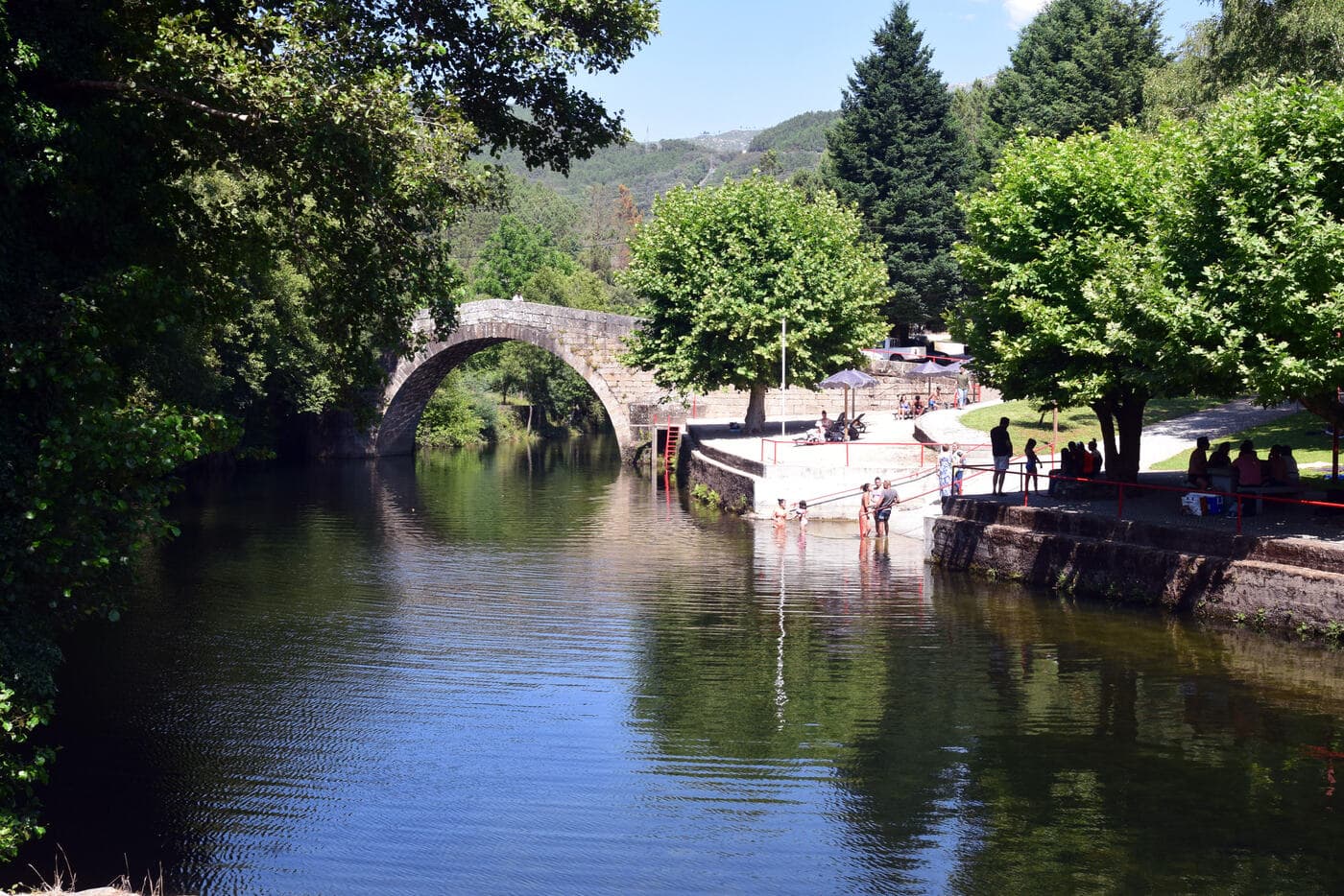 Praia Fluvial de Vila Cova à Coelheira