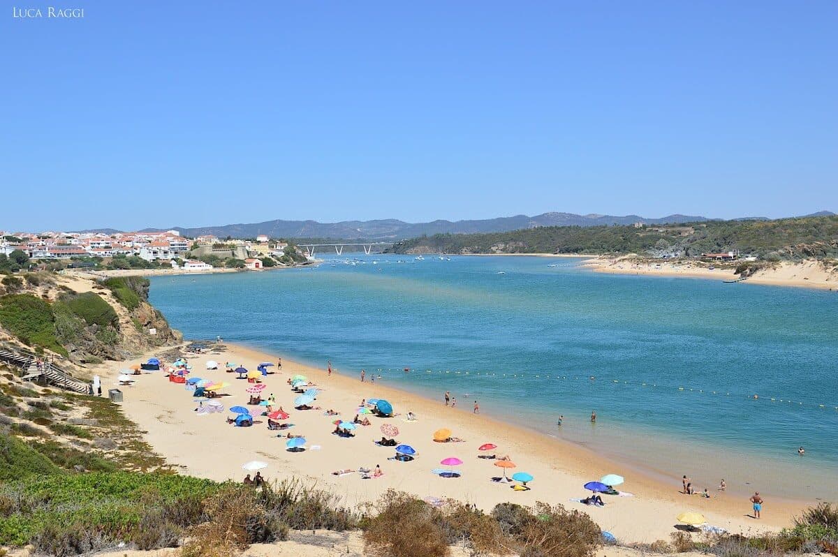 Praia de Vila Nova de Milfontes-farol